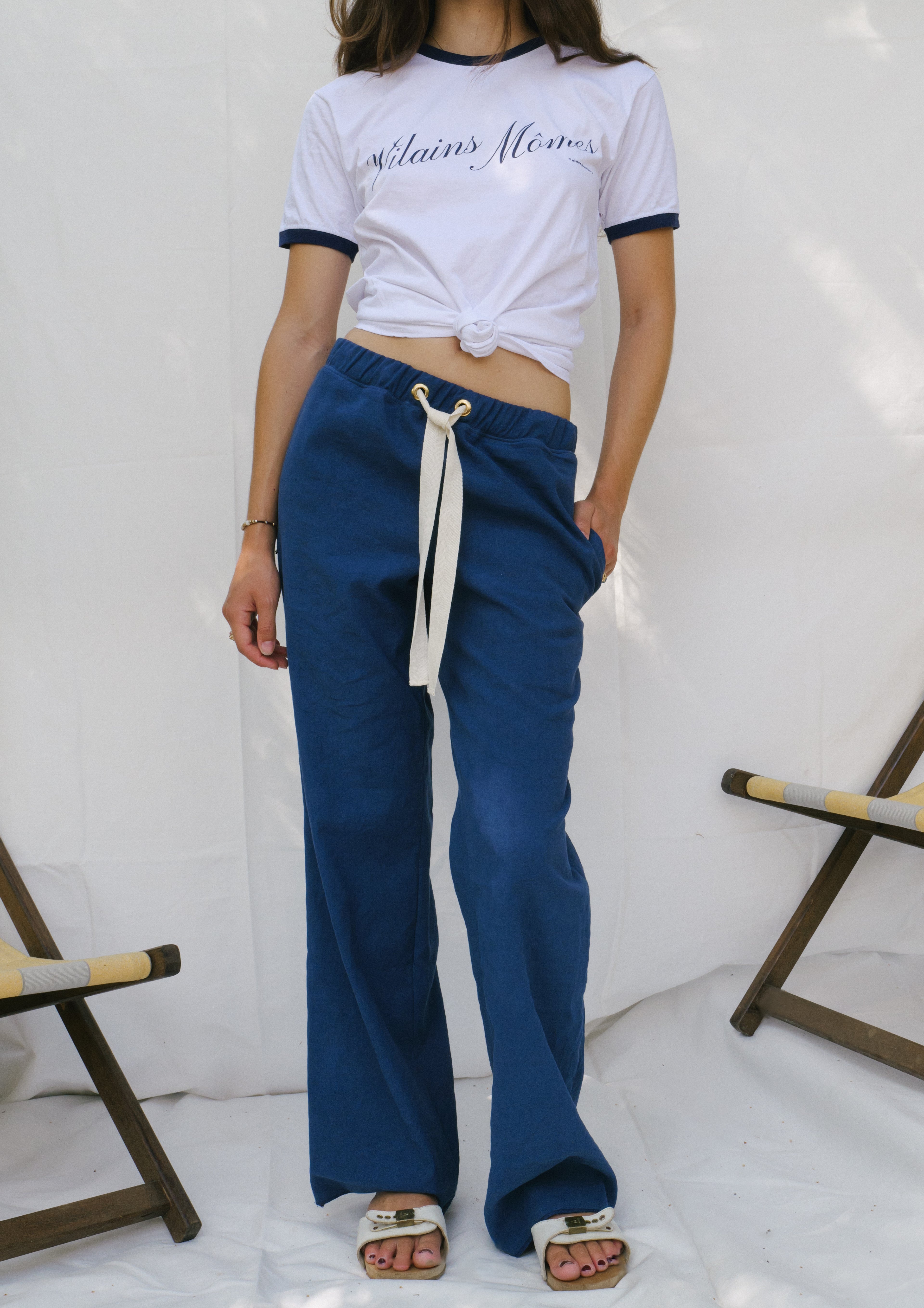 Le Pantalon à Voile Bleu