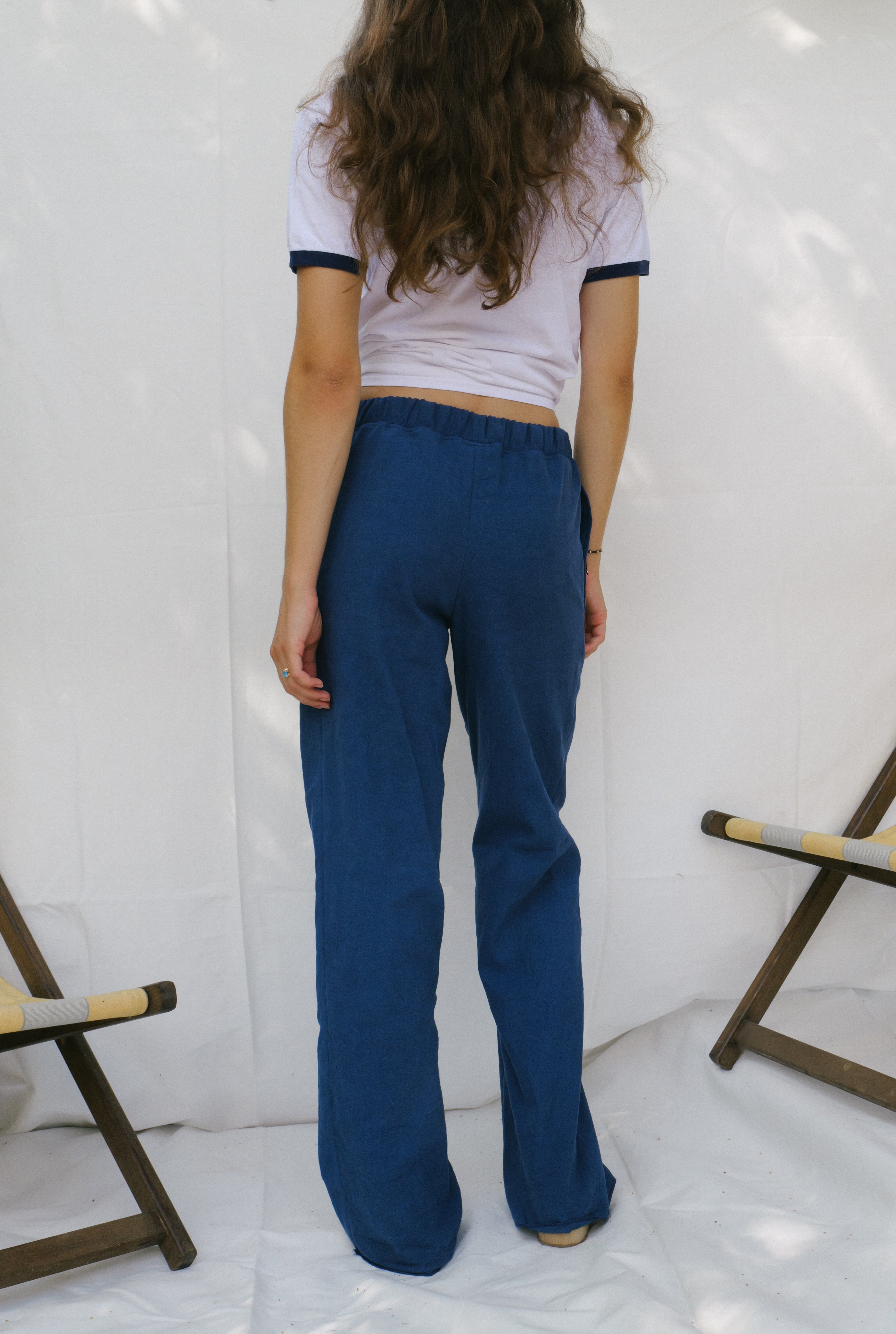 Le Pantalon à Voile Bleu