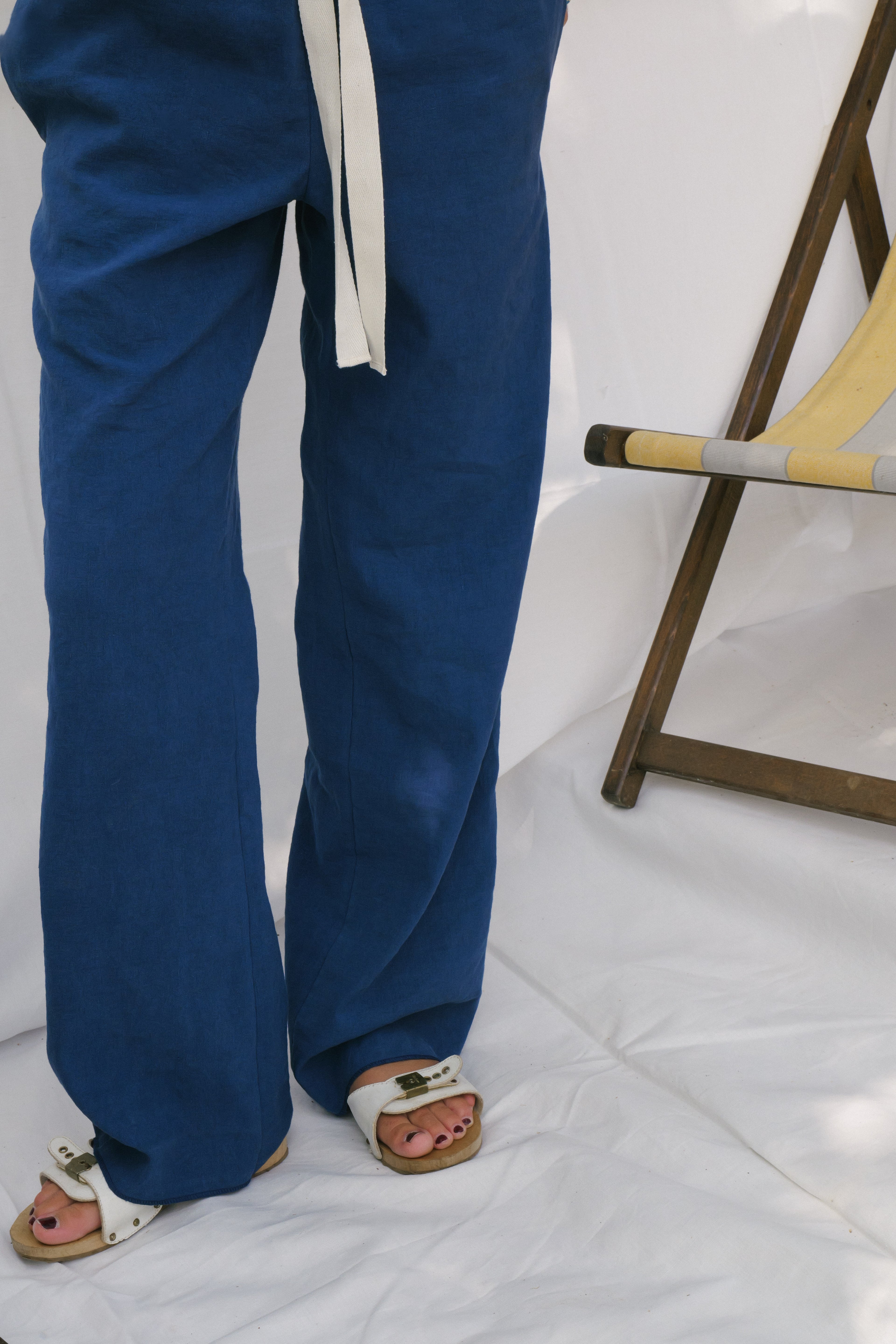 Le Pantalon à Voile Bleu