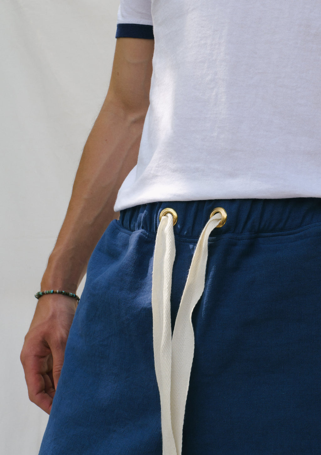 Le Pantalon à Voile Bleu