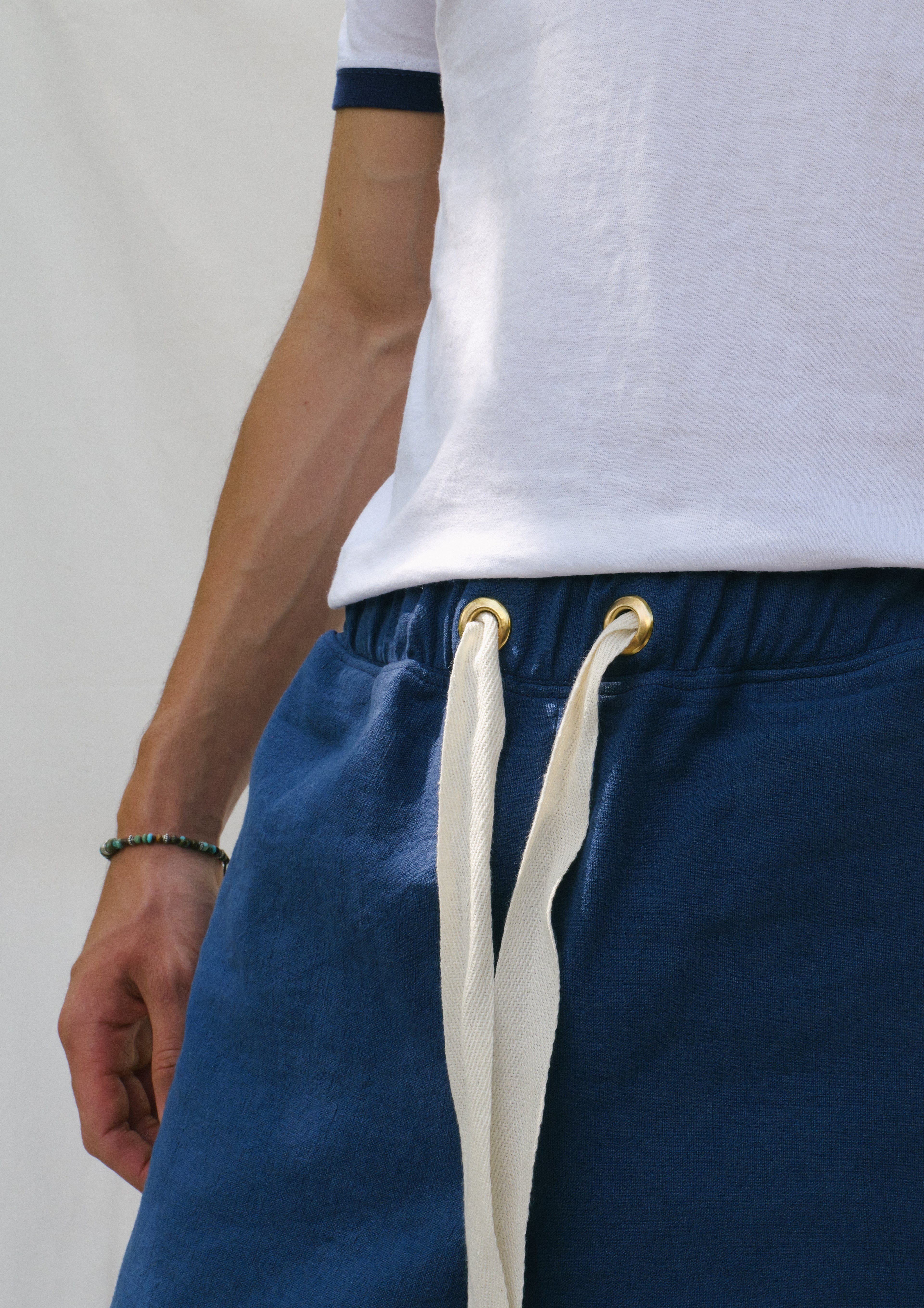 Le Pantalon à Voile Bleu