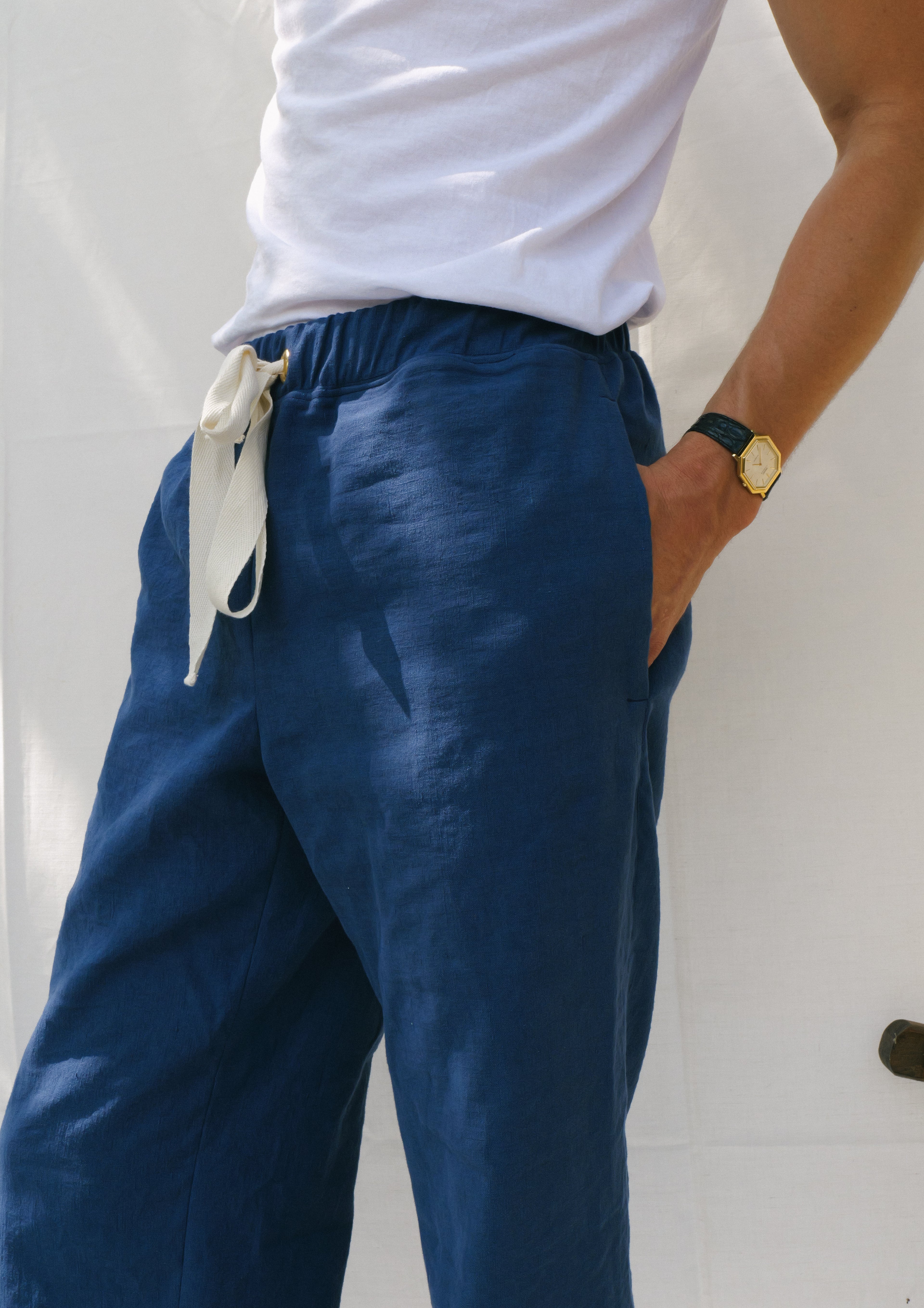 Le Pantalon à Voile Bleu