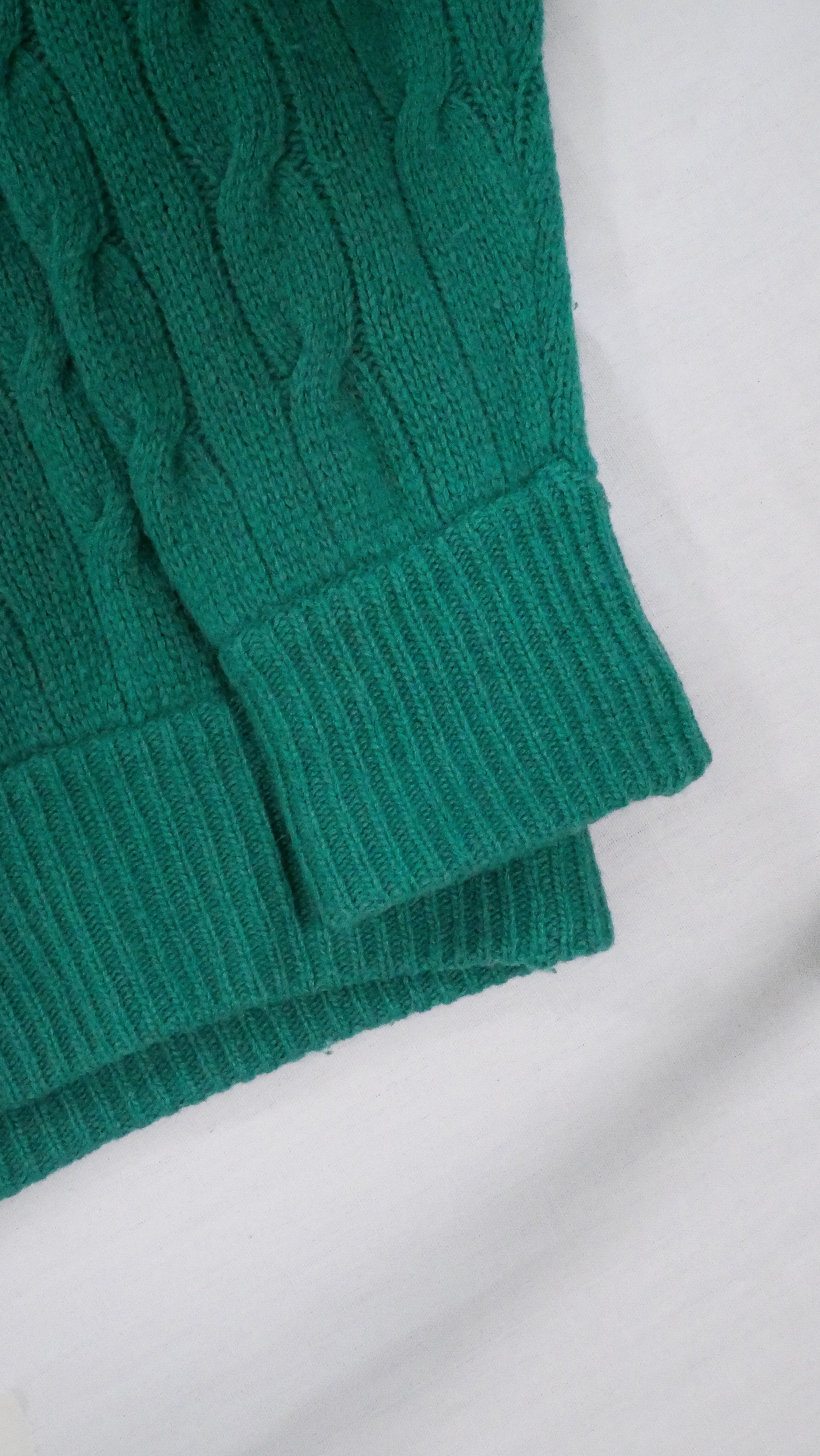 Pull Torsadé Façonnable